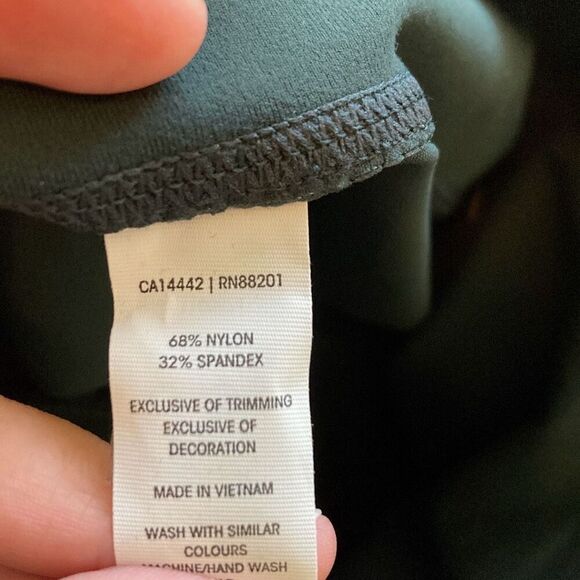 MPG Flow High Rise Crop 21 Inch Dark Jade Leggings Size Small (N11)‎ - Picture 10 of 10